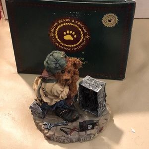 Boyd’s Bears Sparky and the box